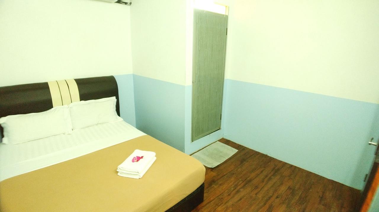 Apple 1 Hotel Budget Гелугор Экстерьер фото