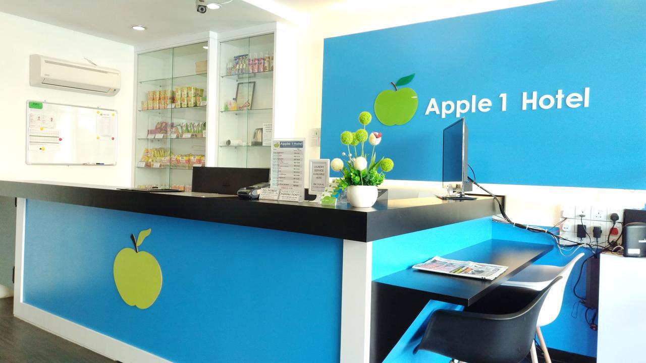 Apple 1 Hotel Budget Гелугор Экстерьер фото